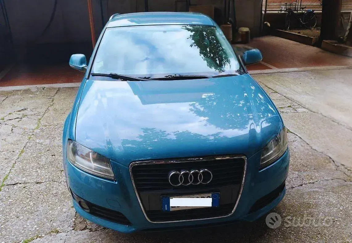Gebraucht Audi A3 Attraction 125 PS (91 kW) 2010 Blau Kleinwagen