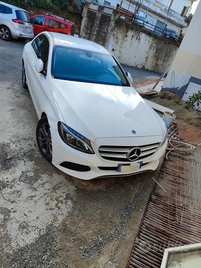 Usata Mercedes C200 136 CV (100 kW) 2018 Bianco Berlina
