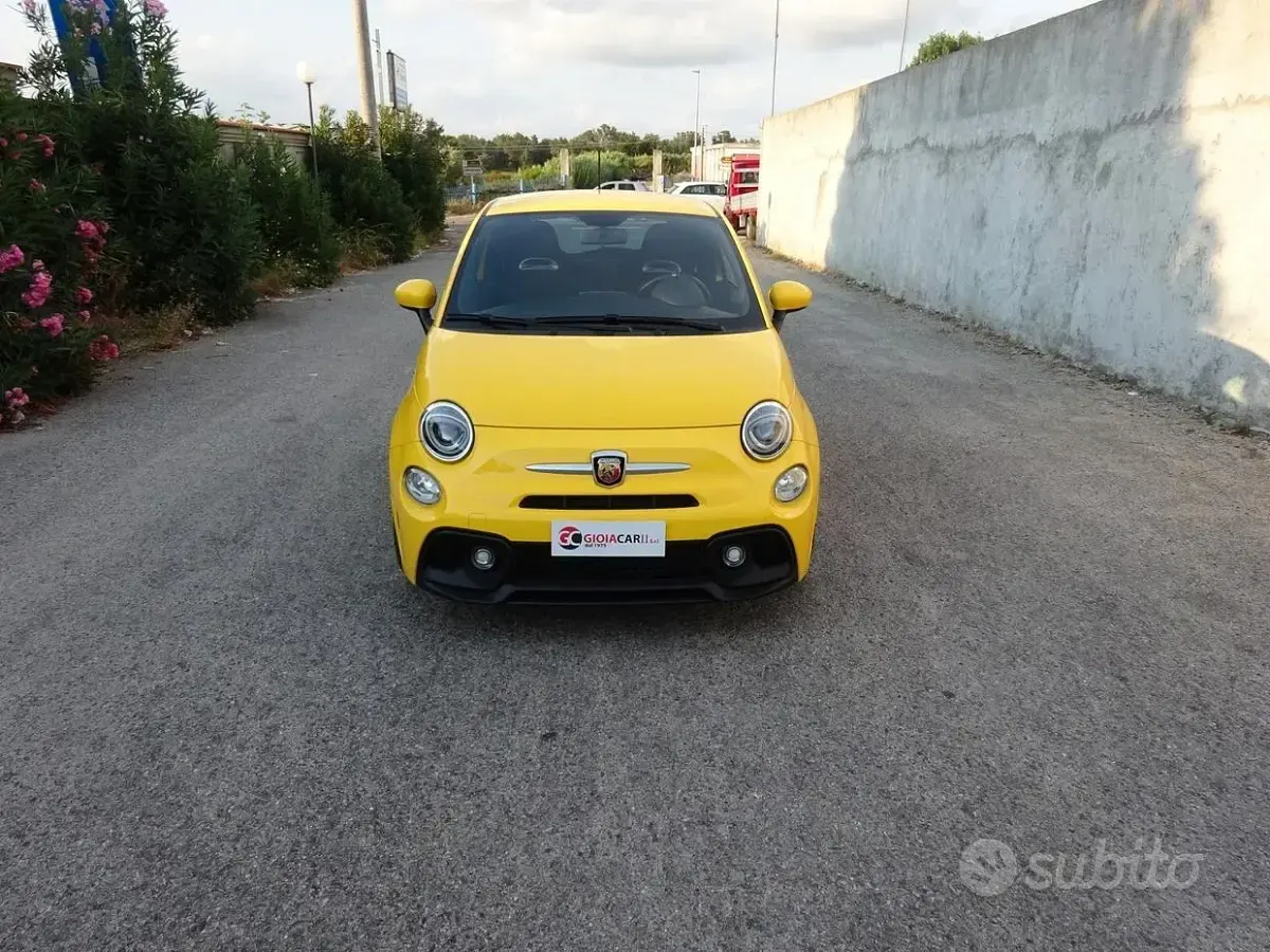 Usata Abarth 595 145 CV (106 kW) 2018 Giallo Berlina