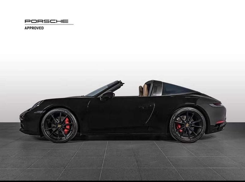 Usata Porsche 992 450 CV (330 kW) 2023 Nero Cabrio