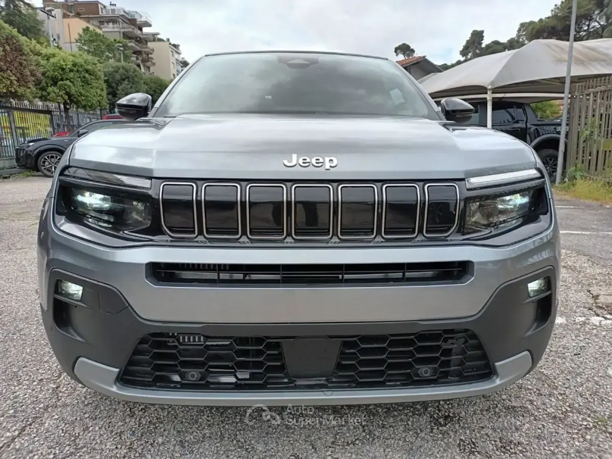 Nuova Jeep Avenger 101 CV (74 kW) 2026 Gray SUV