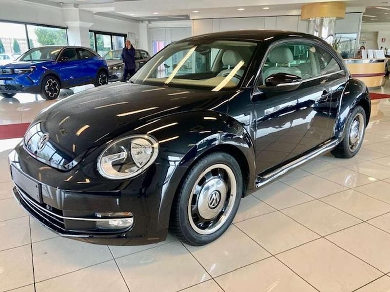 Usata VW Beetle Design 105 CV (77 kW) 2013 Nero Utilitaria