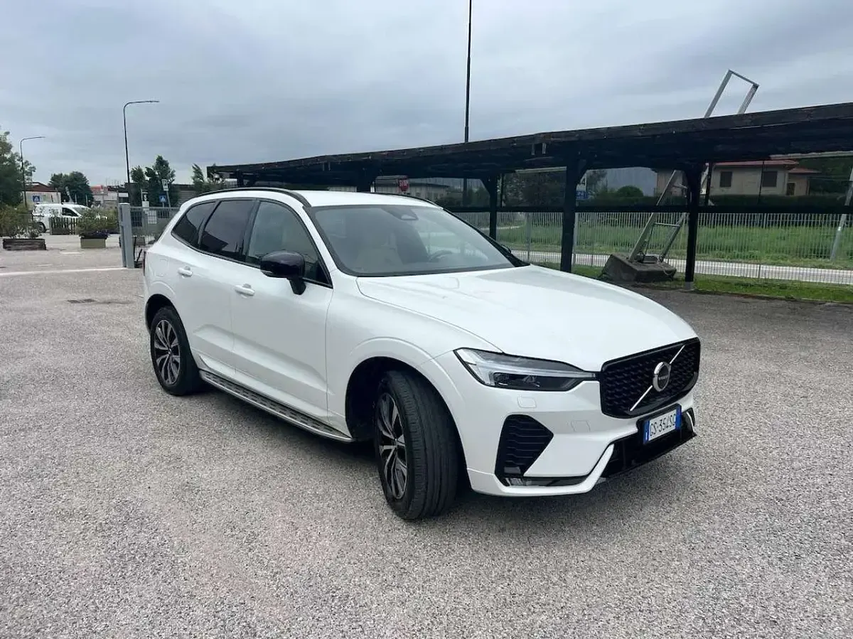 Usata Volvo XC60 Plus 197 CV (144 kW) 2024 Bianco SUV