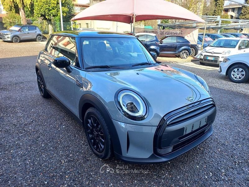 Usata Mini Cooper D Classic 136 CV (100 kW) 2022 Gray Utilitaria