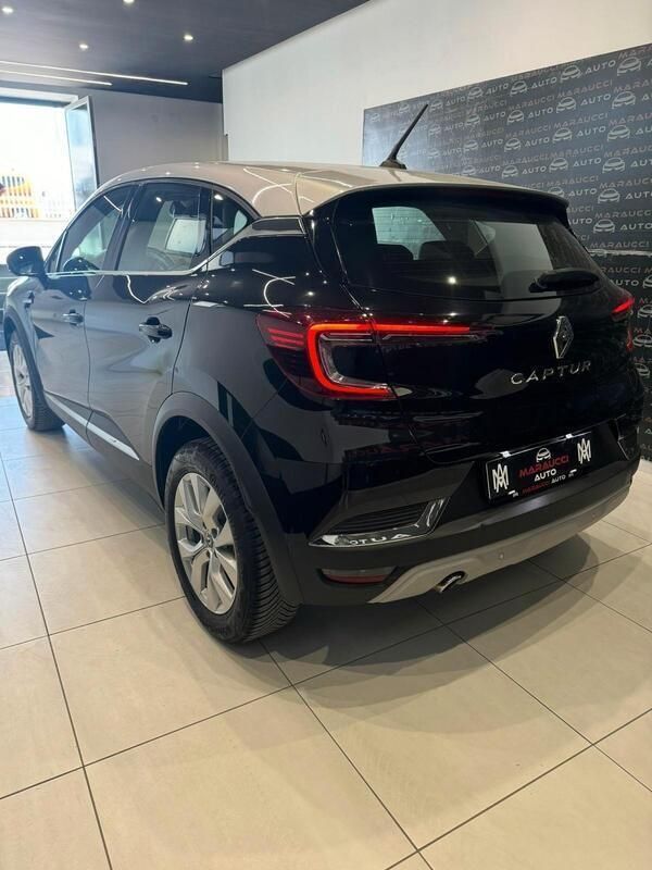 Usata Renault Captur 100 CV (73 kW) 2020 Nero SUV