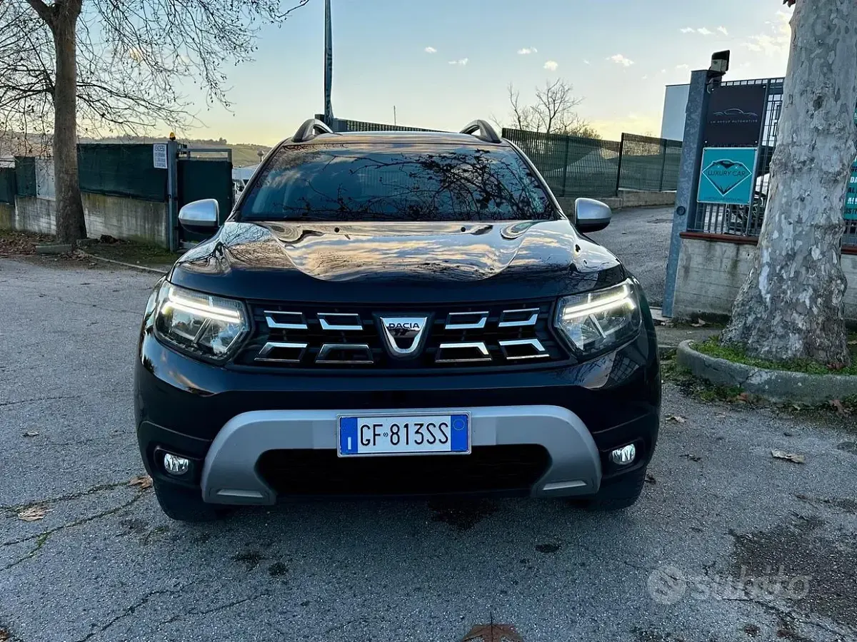 Usado Dacia Duster Prestige 101 CV (74 kW) 2021 Negro SUV