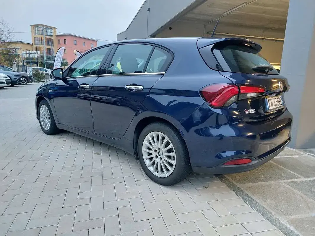Usata Fiat Tipo 95 CV (69 kW) 2018 Blu/azzurro Berlina