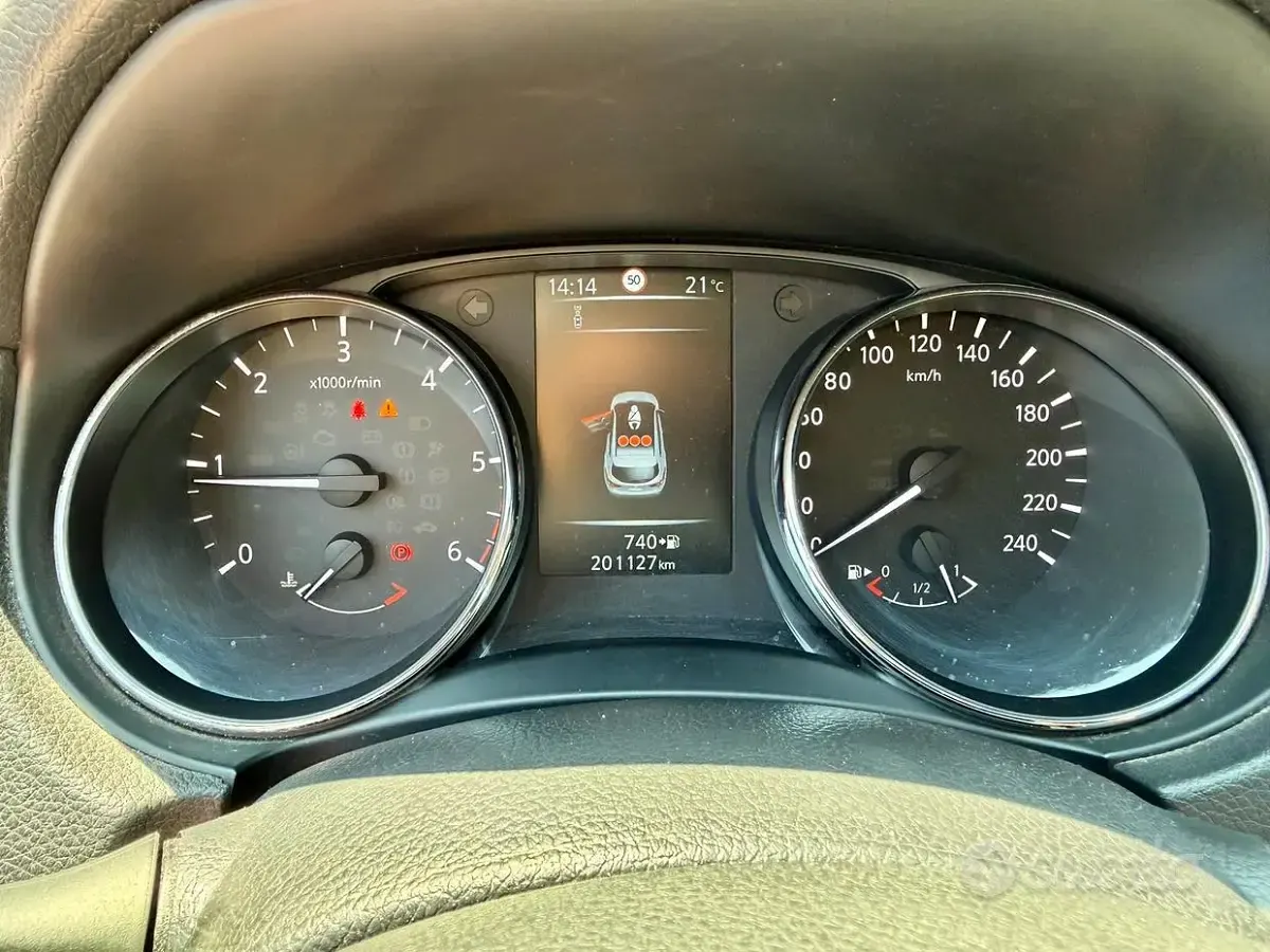 Usata Nissan Qashqai Tekna 2017 Grigio SUV