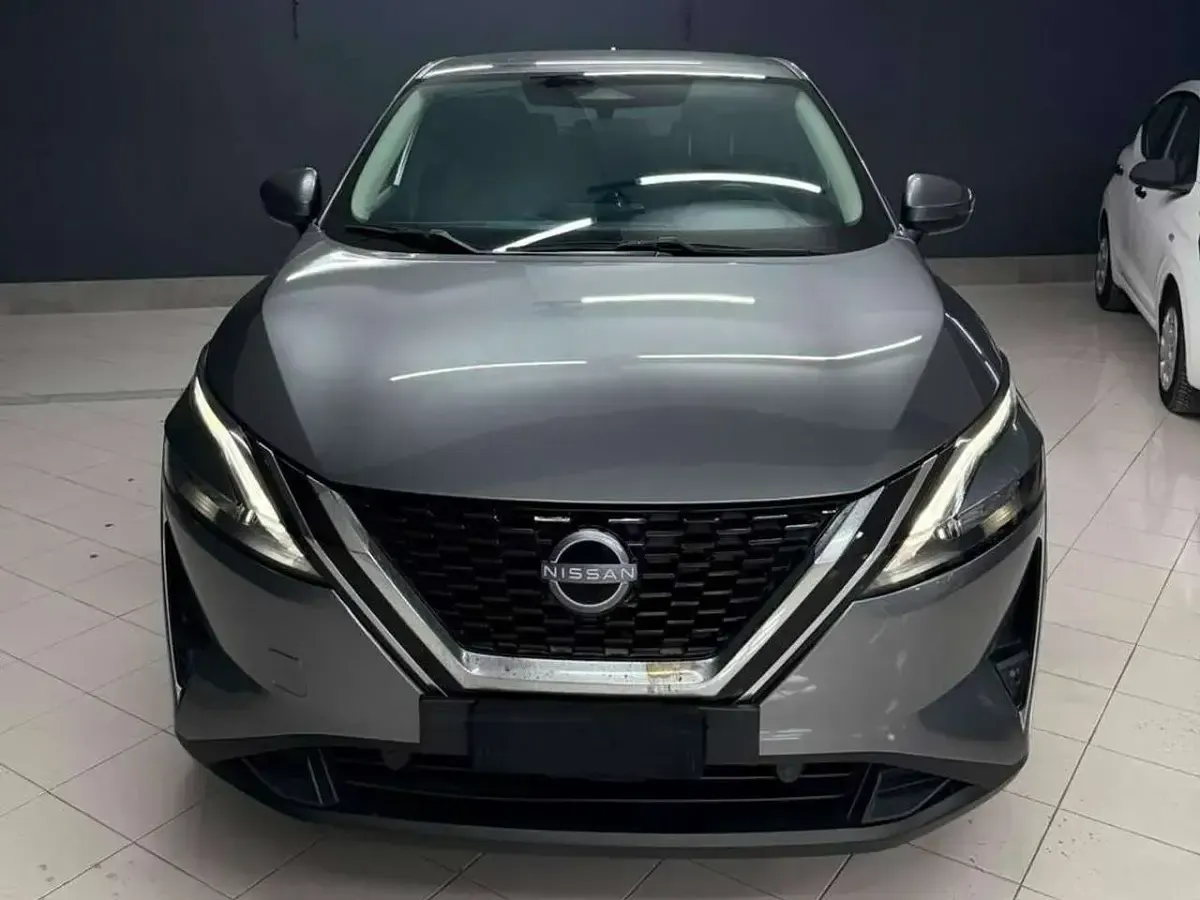 Usata Nissan Qashqai Acenta 140 CV (102 kW) 2022 Grigio SUV