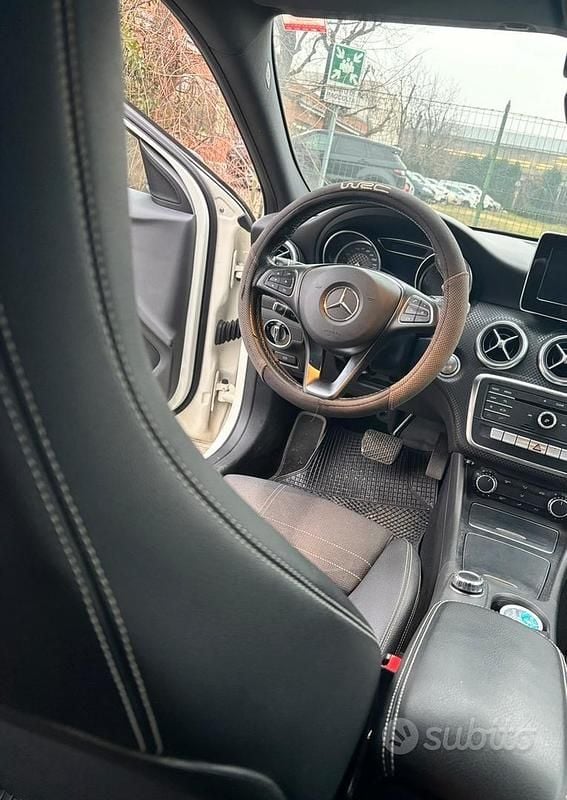 Usata Mercedes A180 2017 Bianco Berlina