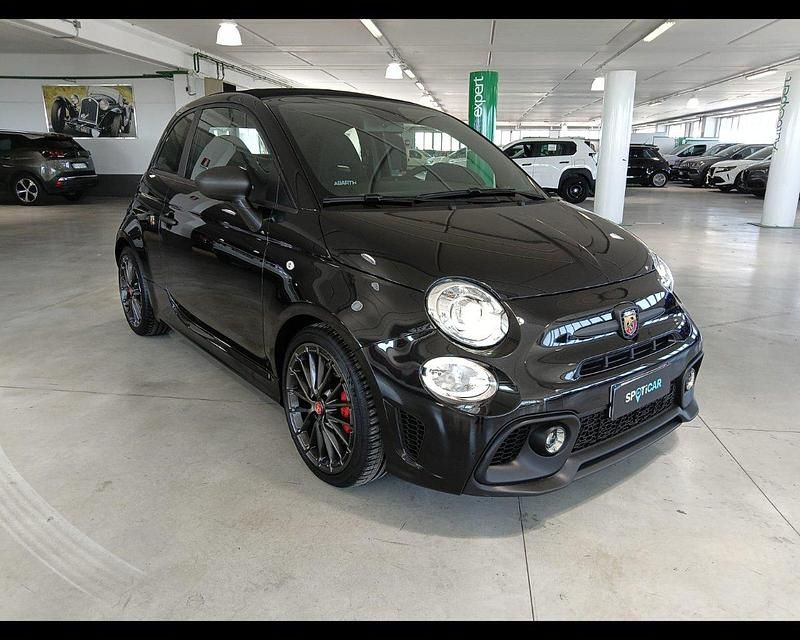 Usata Abarth 695C 179 CV (131 kW) 2023 Nero Cabrio