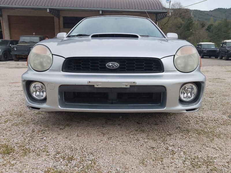 Usata Subaru Impreza 218 CV (160 kW) 2002 Grigio Berlina