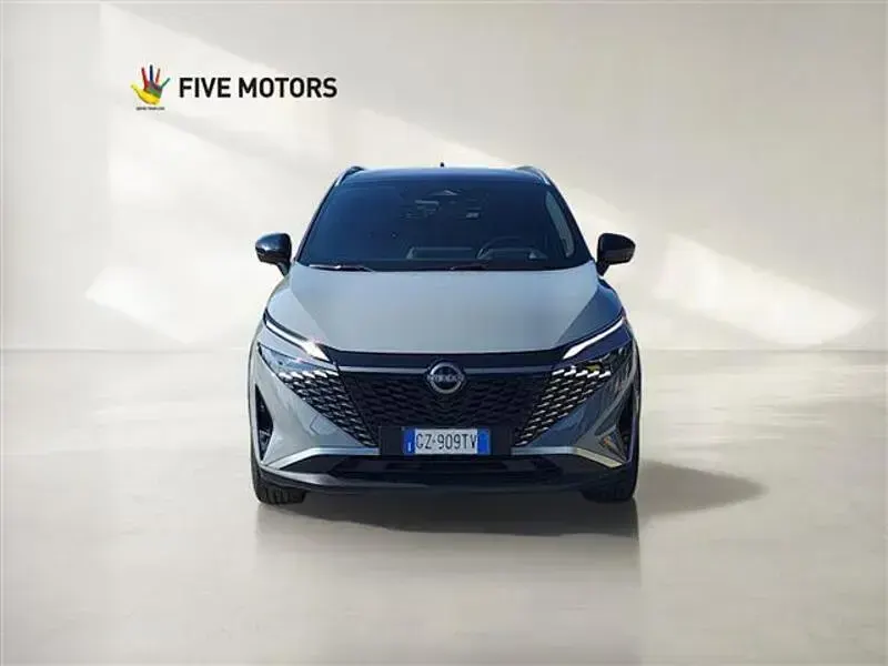Usata Nissan Qashqai Tekna 205 CV (150 kW) 2025 Grigio chiaro SUV