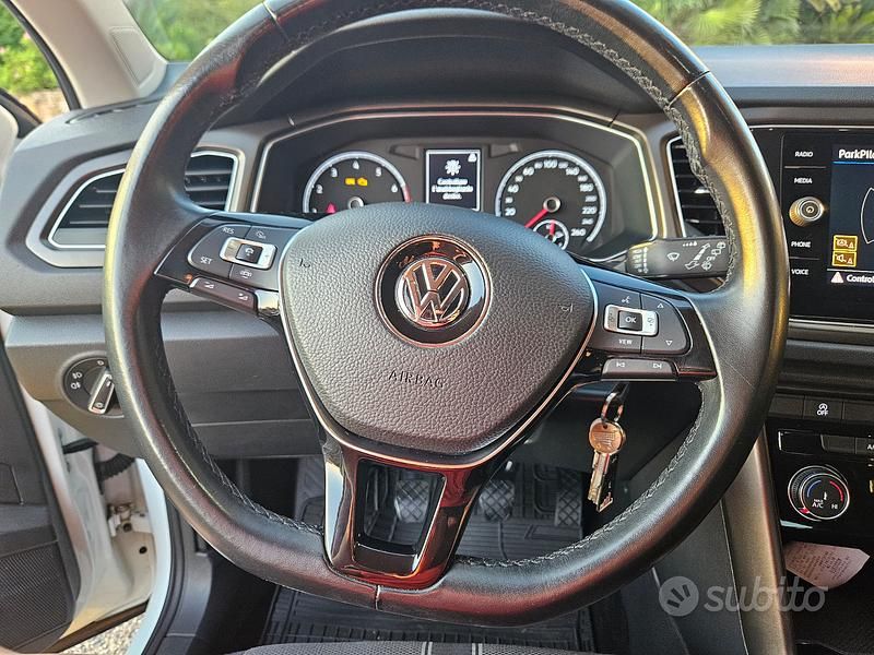 Begagnad VW T-Roc 115 HK (84 kW) 2018 Vit SUV