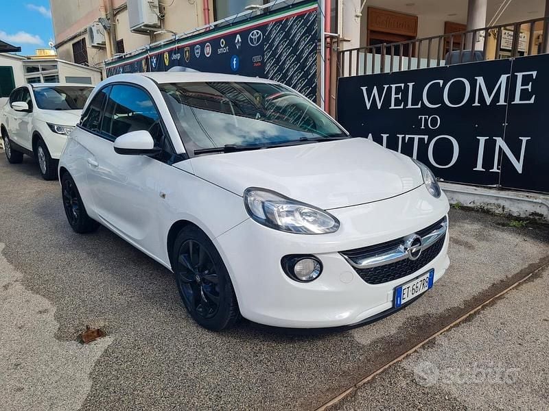 Bianco Usata 2014 Opel Adam Due volumi | 4499 € (Ottimo prezzo) - Immagine 1/4