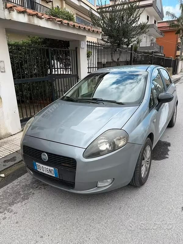 Usata Fiat Grande Punto 2006 Grigio Utilitaria