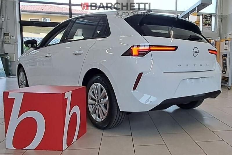 Usata Opel Astra Edition 110 CV (80 kW) 2023 Bianco Utilitaria