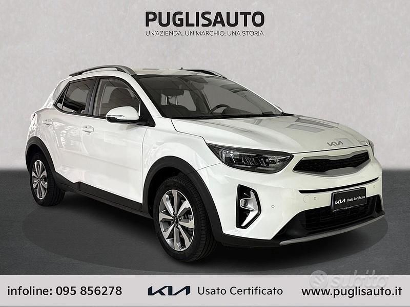 Usata Kia Stonic Style 78 CV (57 kW) 2025 Bianco SUV
