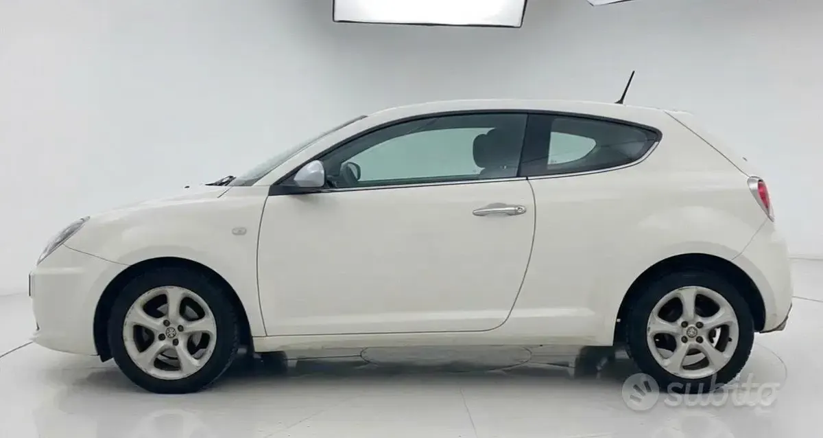 Usata Alfa Romeo MiTo Super 95 CV (69 kW) 2017 Beige Utilitaria