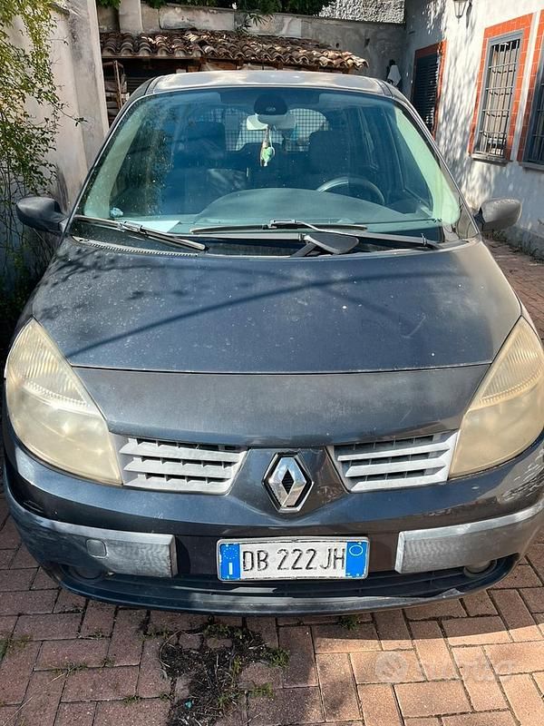 Grigio Usata 2007 Renault Scénic II Monovolume | 1000 € (Ottimo prezzo) - Immagine 1/3