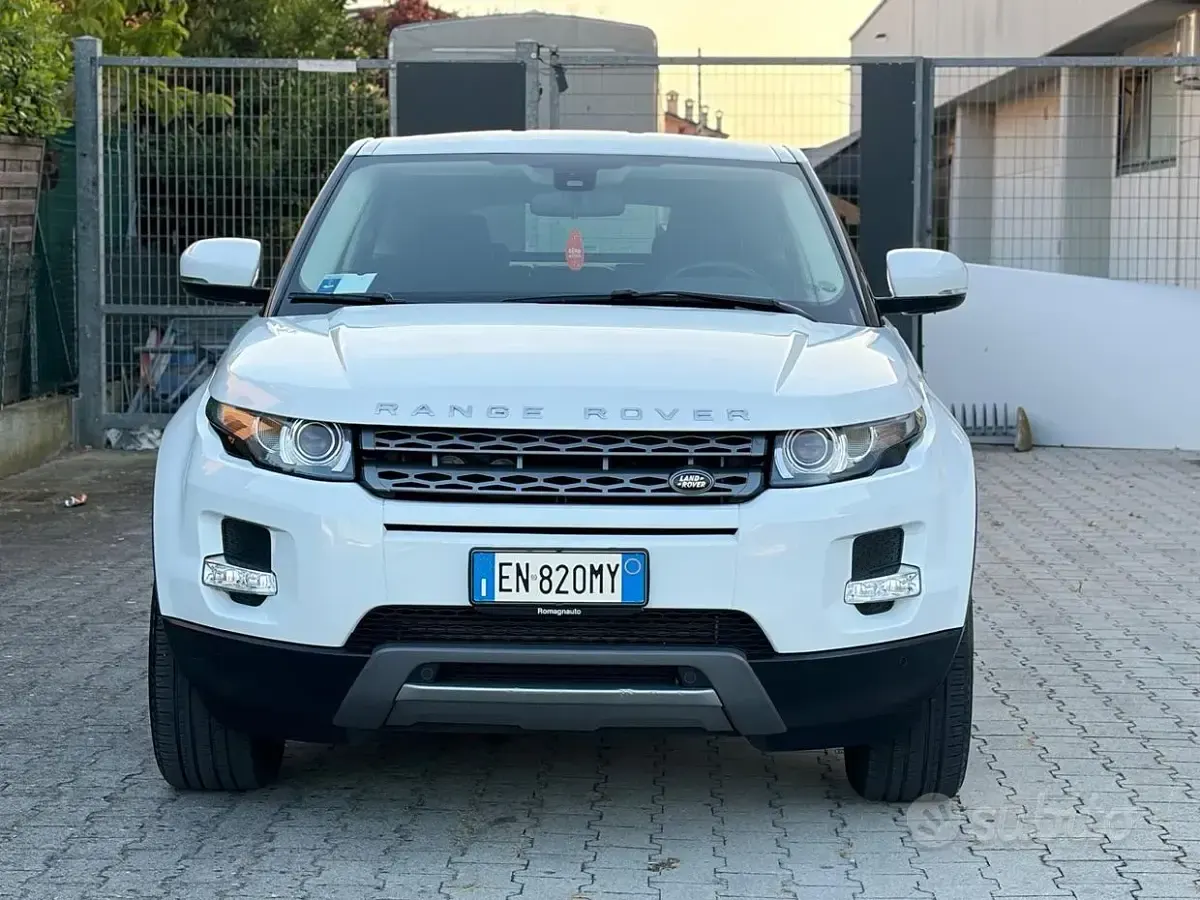 Usata Land Rover Range Rover evoque Prestige 241 CV (177 kW) 2013 Bianco SUV