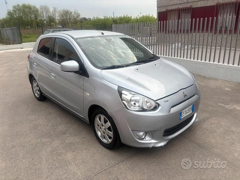 Usata Mitsubishi Space Star Invite 71 CV (52 kW) 2013 Grigio Monovolume