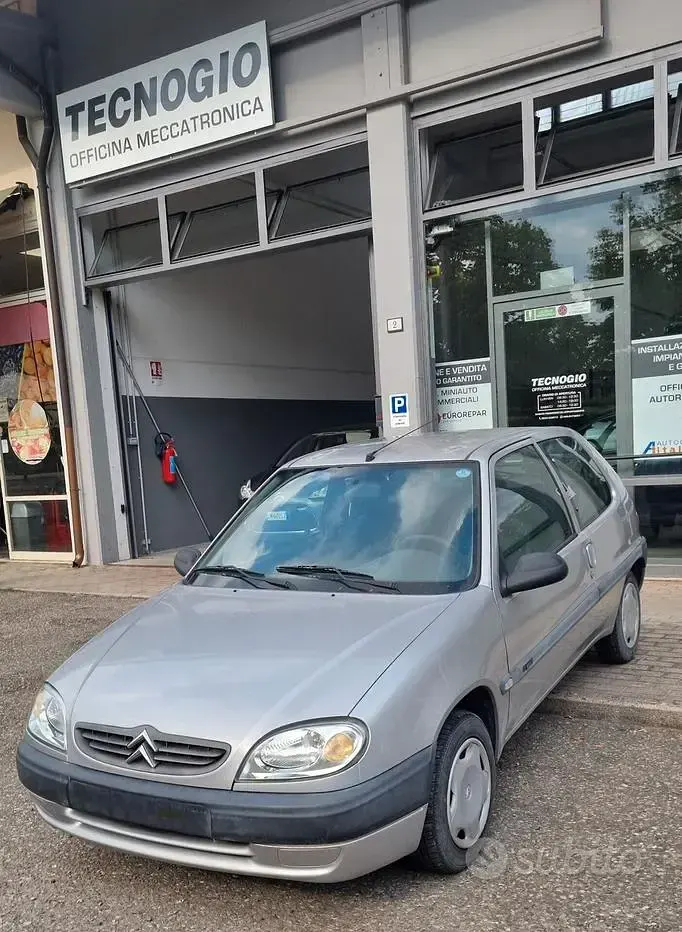 Usata Citroën Saxo 60 CV (44 kW) 1999 Utilitaria