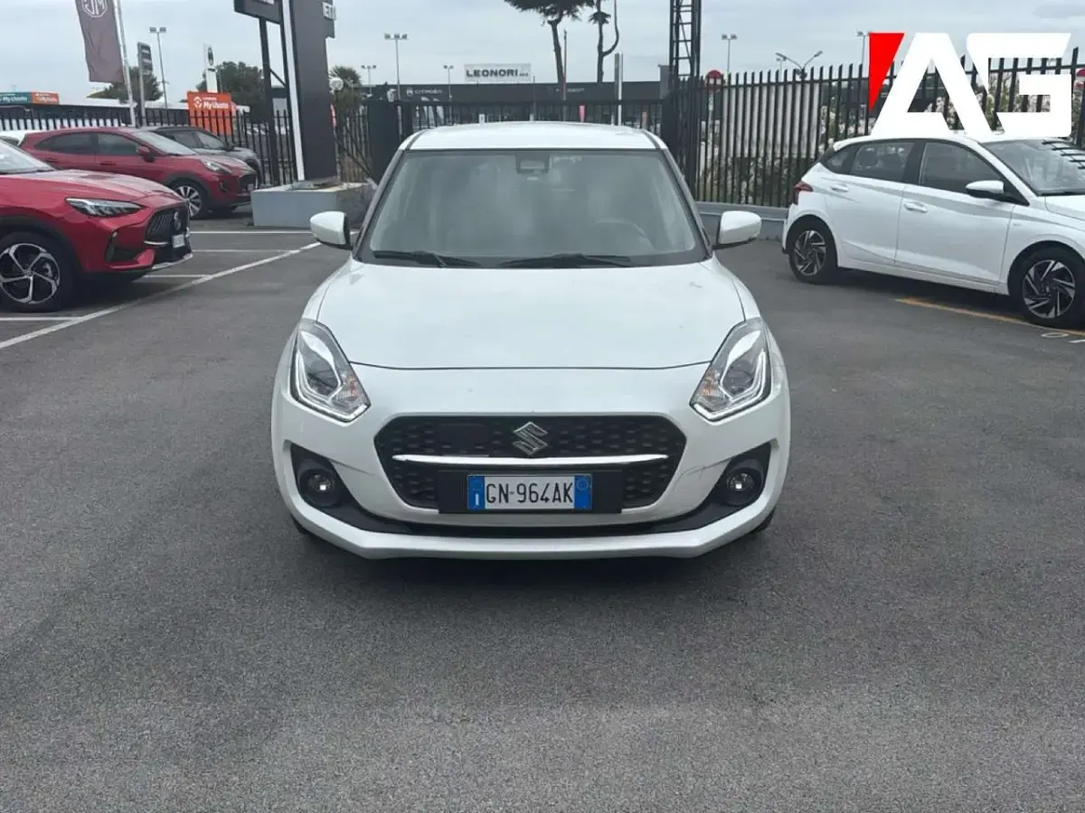 Usata Suzuki Swift 83 CV (61 kW) 2023 Bianco Utilitaria