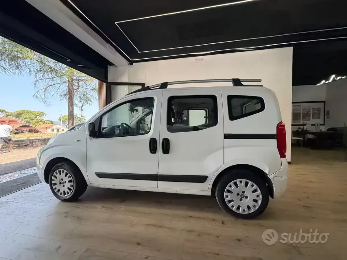 Usata Fiat Qubo Trekking 70 CV (51 kW) 2012 Bianco Monovolume