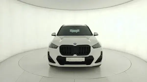 Usata BMW X1 M Sport 136 CV (100 kW) 2025 Alpinweiss iii pastello SUV