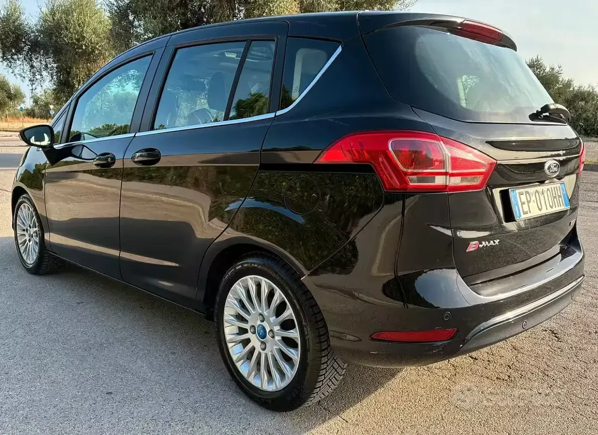 Usata Ford B-MAX 95 CV (69 kW) 2012 Nero Monovolume