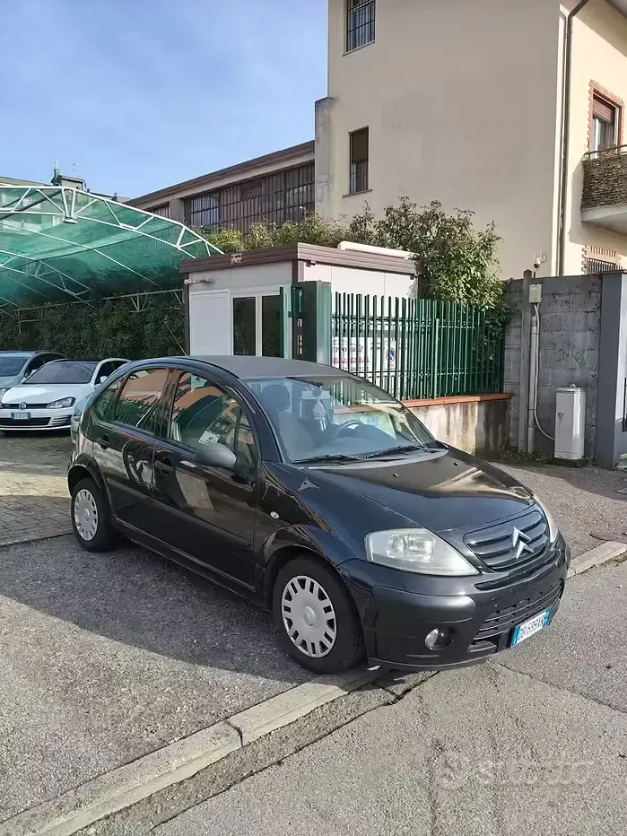 Usata Citroën C3 Elegance 60 CV (44 kW) 2006 Nero Berlina