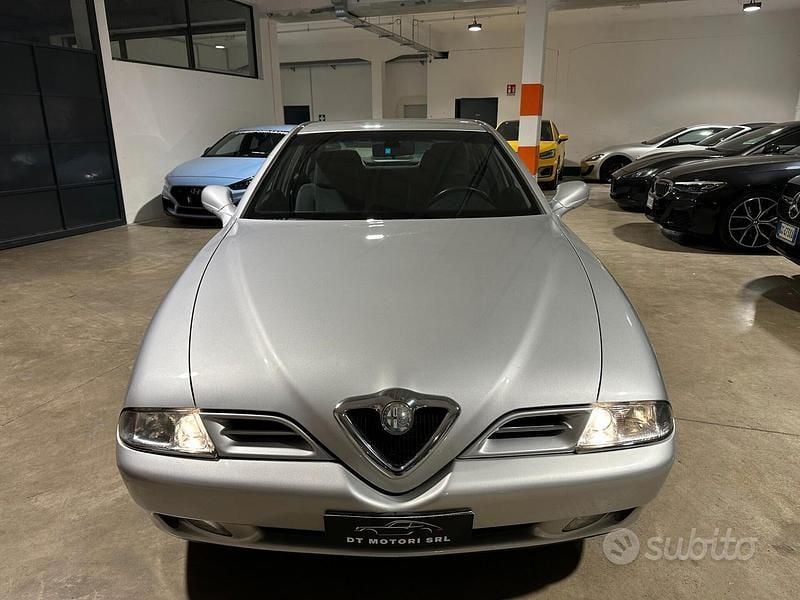 Usata Alfa Romeo 166 205 CV (150 kW) 1999 Grigio Berlina