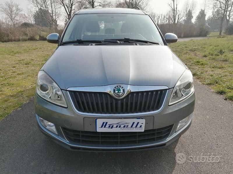 Usata Skoda Roomster Ambition 86 CV (63 kW) 2012 Grigio Monovolume