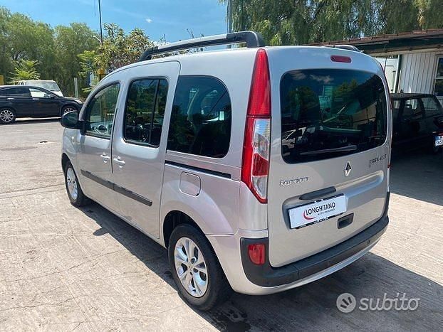 Usata Renault Kangoo 120 CV (88 kW) 2018 Grigio Monovolume