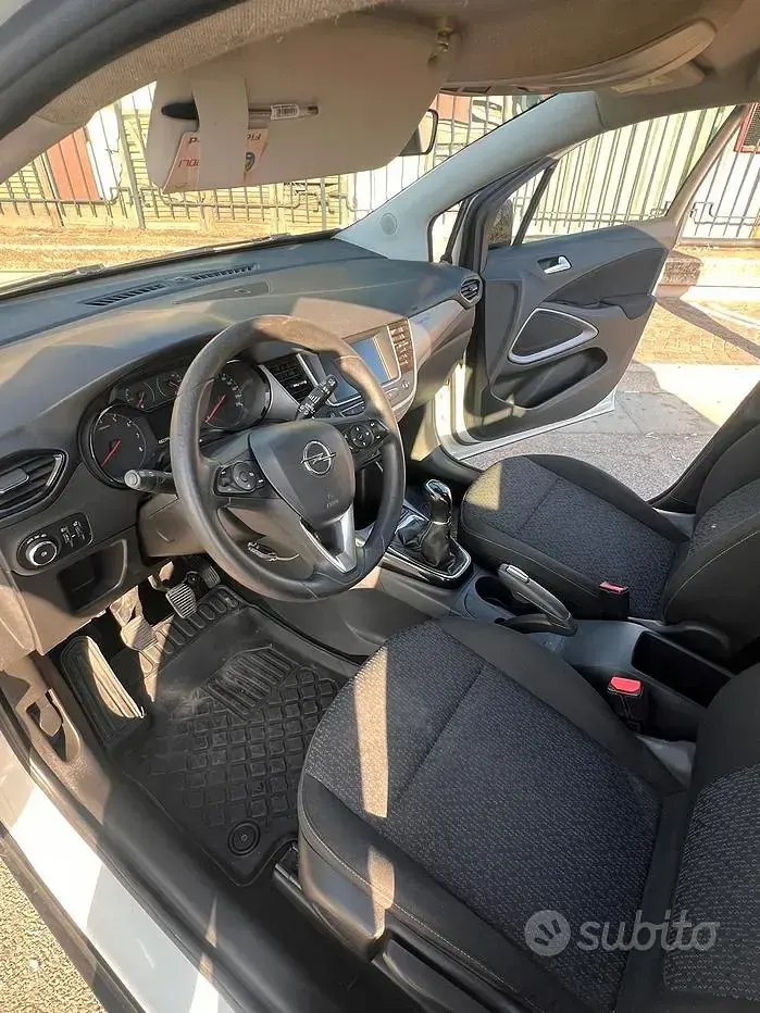 Usata Opel Crossland X 81 CV (59 kW) 2018 SUV