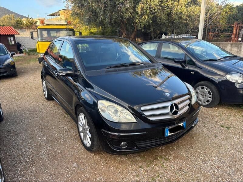 Usata Mercedes A180 Elegance 109 CV (80 kW) 2007 Nero Berlina