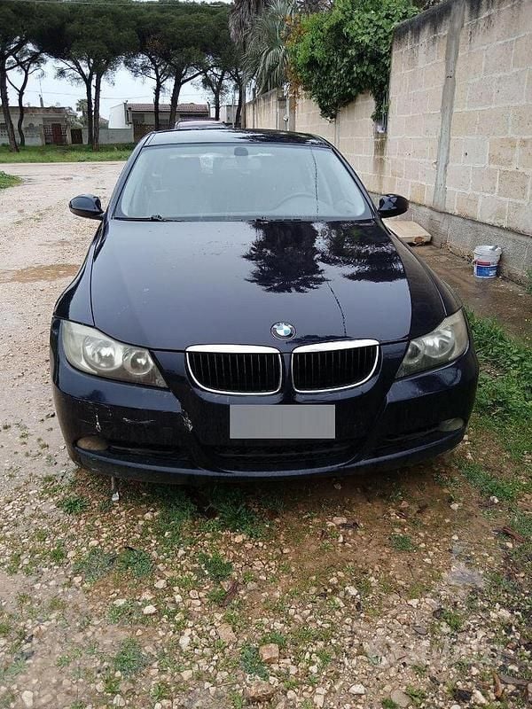 Usata BMW 320 177 CV (130 kW) 2007 Blu Station wagon