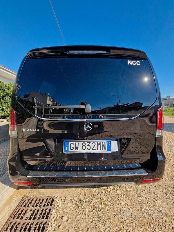 Usata Mercedes V250 Avantgarde 2024 Nero Monovolume