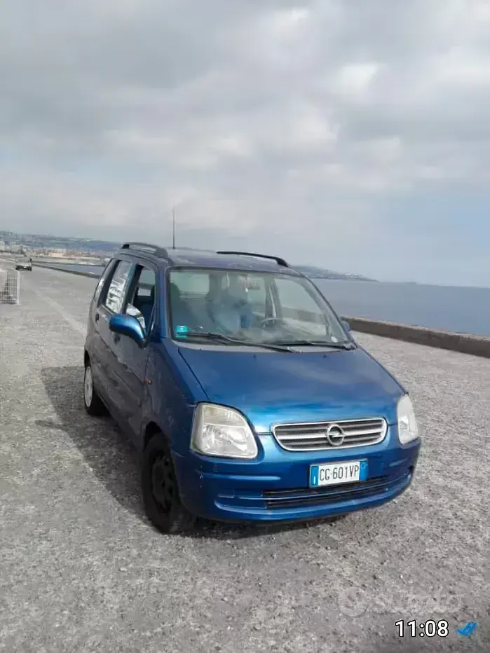 Usata Opel Agila 75 CV (55 kW) 2003 Bluazzurro Monovolume