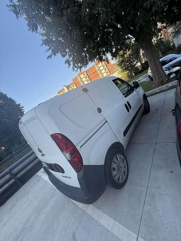 Usata Fiat Doblò Dynamic 120 CV (88 kW) 2011 Monovolume