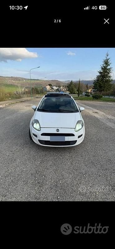 Usata Fiat Grande Punto Sport 65 CV (47 kW) 2009 Bianco Utilitaria