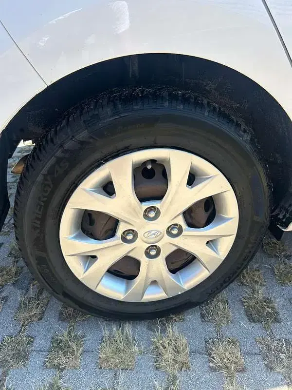 Usata Hyundai i10 67 CV (49 kW) 2016 Bianco Utilitaria