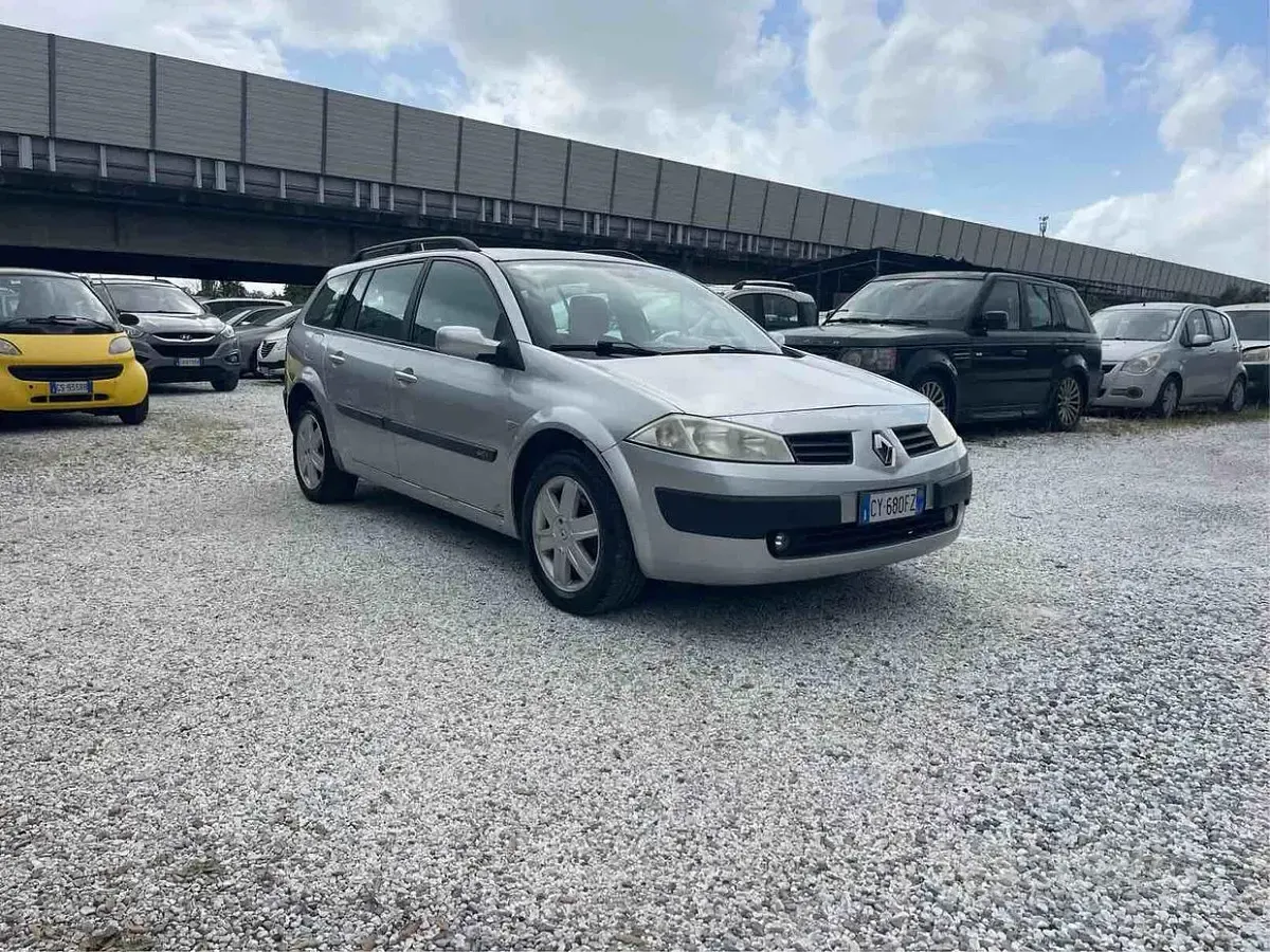 Usata Renault Mégane GrandTour 106 CV (77 kW) 2006 Grigio Station wagon