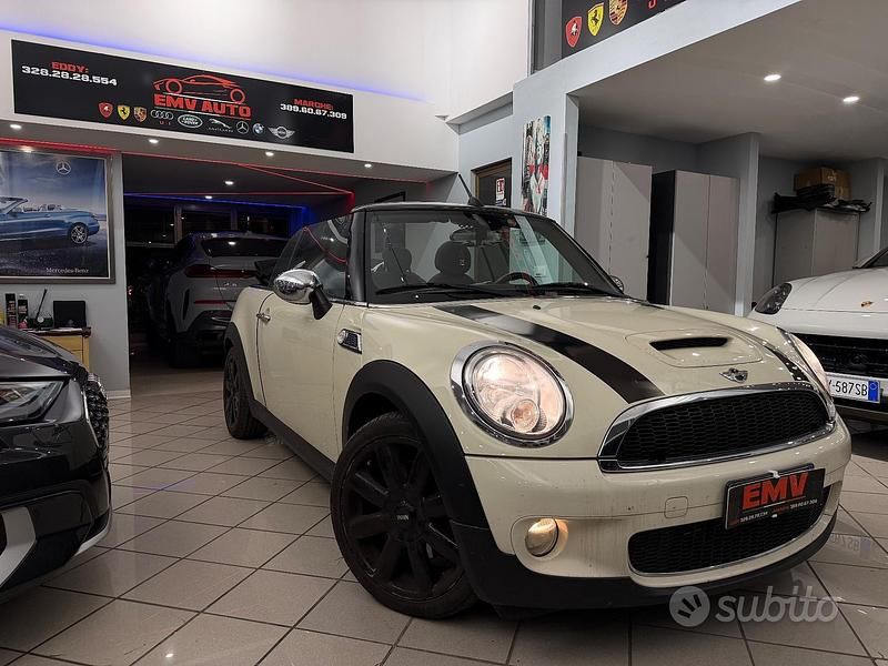 Usata Mini Cooper S Cabriolet 175 CV (128 kW) 2009 Giallo Cabrio