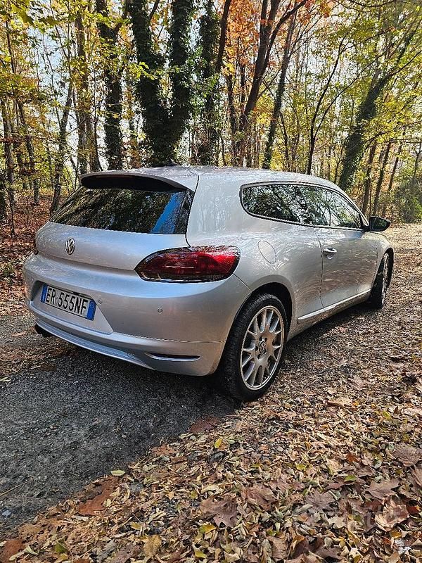 Usata VW Scirocco 140 CV (102 kW) 2013 Grigio