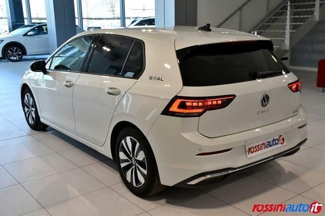 Usata VW Golf VIII Edition 150 CV (110 kW) 2025 Bianco Berlina