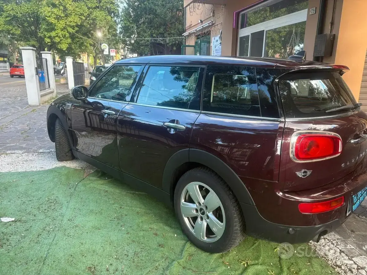 Usata Mini One D Clubman Hype 116 CV (85 kW) 2017 Marrone Station wagon