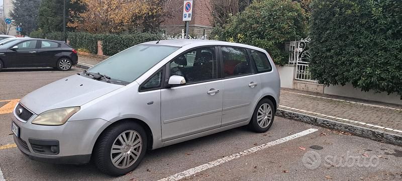 Usata 2005 Ford C-MAX Monovolume | 1350 € (Ottimo prezzo) - Immagine 1/4