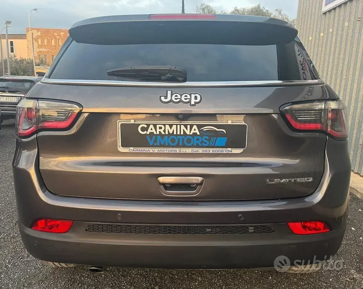 Usata Jeep Compass 120 CV (88 kW) 2019 Grigio SUV